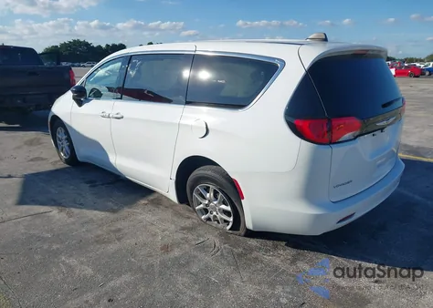 2024 Chrysler Voyager Lx z USA, uszkodzony, nr VIN 2C4RC1CG5RR130016
